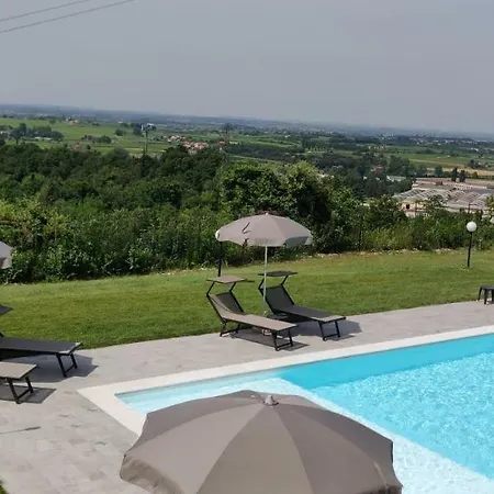 Poggio Di パストレンゴ