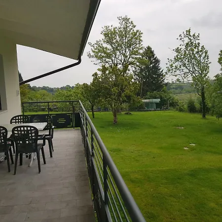 Διαμέρισμα Poggio Di Pastrengo